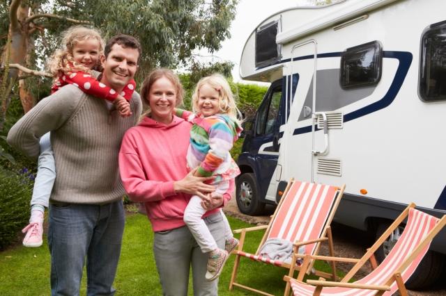 Embracing the RV Lifestyle with Kids: A Guide to Homeshooling on the Road